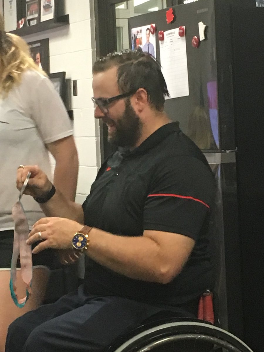 cscmanitoba's tweet image. #CSCM had some amazing visitors today!
Big thanks to Olympians @cindy_klassen &amp;amp; @SamiJoSmall and Paralympian @BillyBridges18 for stopping by to share their experiences with our staff team