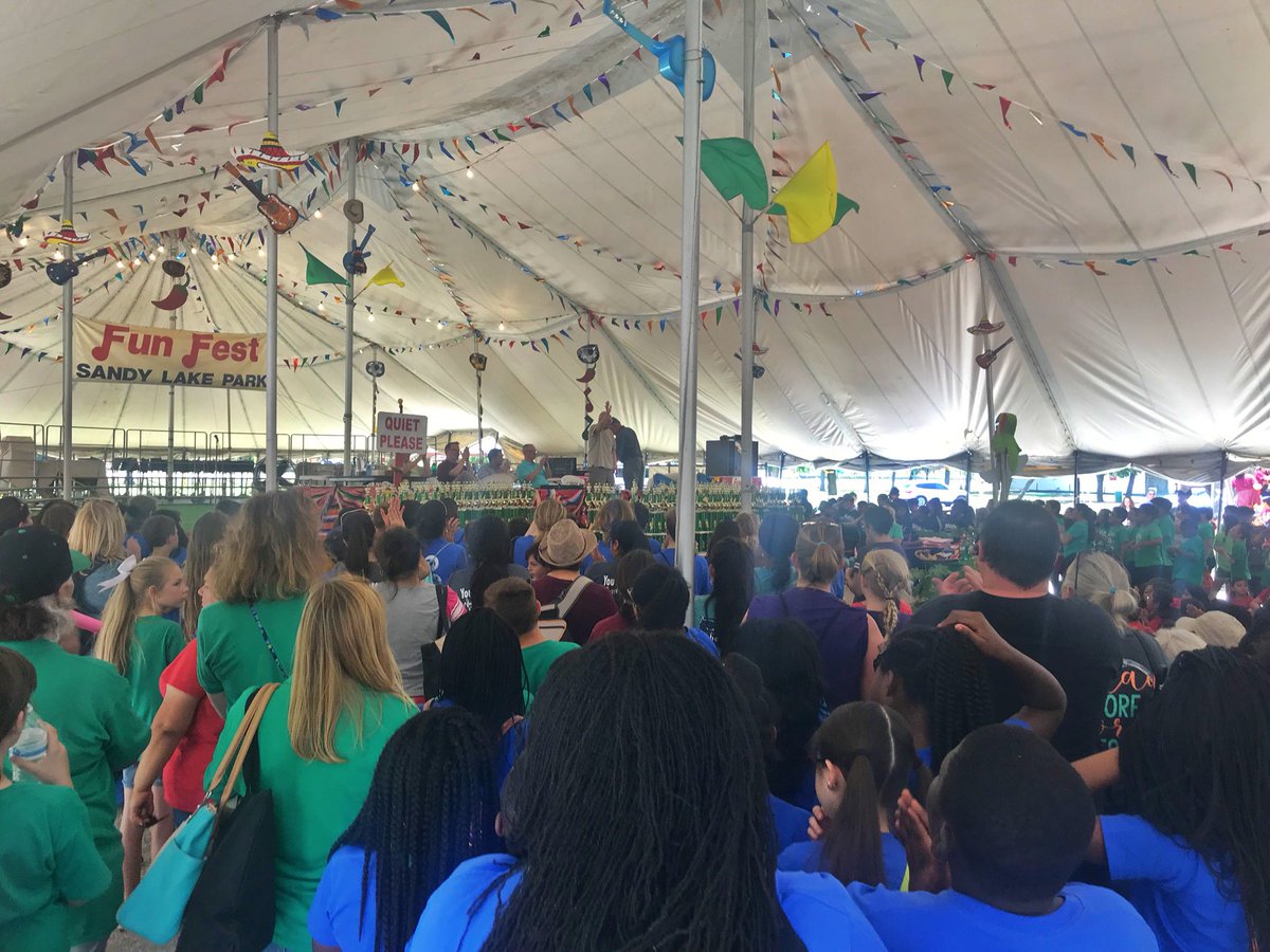 SandyLakePark's tweet photo. FunFest 2018 came to an end today!  Thank you students, teachers, directors, parents, and judges!  I https://t.co/CoiNSyRiv2