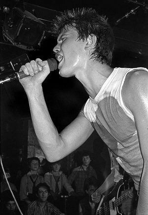Billy Idol, of Generation X, performing at the Marquee club, 1977. Photograph: Derek Ridgers

#punk #punks #punkrock #punkrockbands #punksnotdead #punkrocklegends #punklegends #staypunk #billyIdol #GenerationX #themarqueeclub #derekridgers #history #punkhistory #historyofpunk