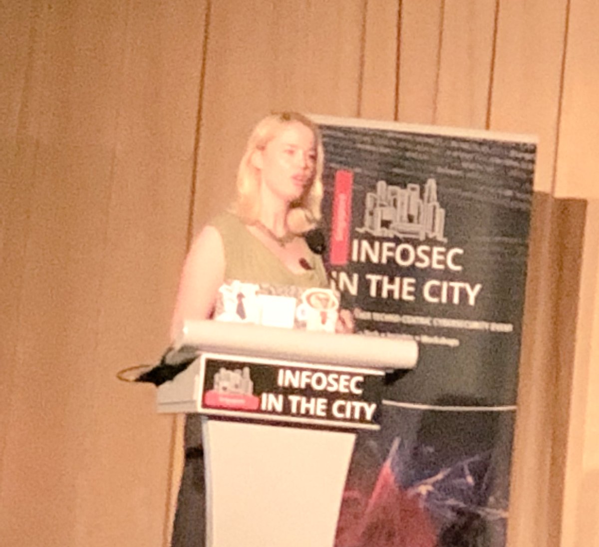 cw_l's tweet photo. “2010, famine &amp; malnutrition killed 1M; obesity killed 3M.” - @drjessicabarker #IICSG2018 @Infosec_City https://t.co/L2lm7g7kz6