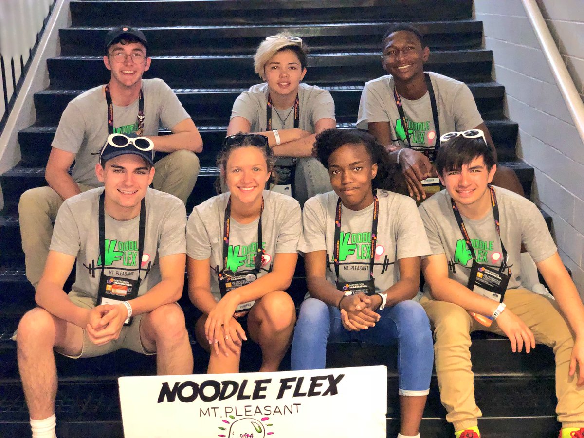MtP_DI's tweet photo. @Kayne_theKing99 and @dakotaclay_30 took the stage with #NoodleFlex and #MPDI one final time today for an outstanding improv performance. Tomorrow theyโll take on their final instant challenge before heading back to #TheMount for graduation. #ReadyToFlex #Always https://t.co/vPgfqo2uzt
