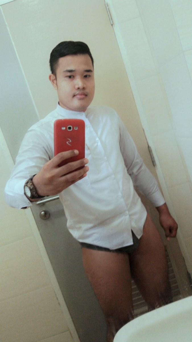 CalvinS51404214's tweet photo. ဖရိုဖရဲရုံးသြားခါနီး
ကၽြန္ေတာ့္အျဖစ္ပ်က္စတိုင္လ္တစ္မ်ိဴးစီ https://t.co/f1ThOfdKCO