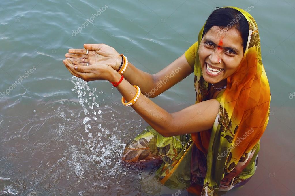 @devendratiwary3 @Sonu00493604 @Jyoti_T20 Radhe Radhe have a blessed day
Happy Ganga dashahara
🙏