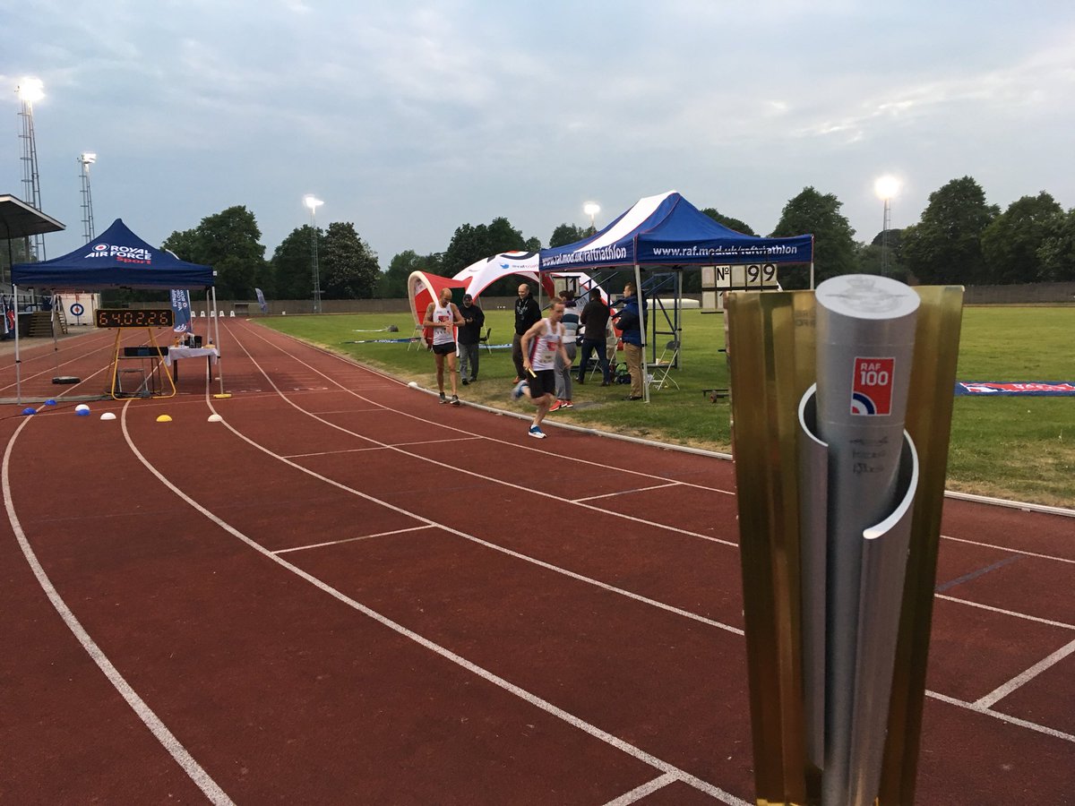 Well here we go! Runner #100 goes out to take this world record home! 👏🏼👏🏼 what a fantastic effort by everyone!