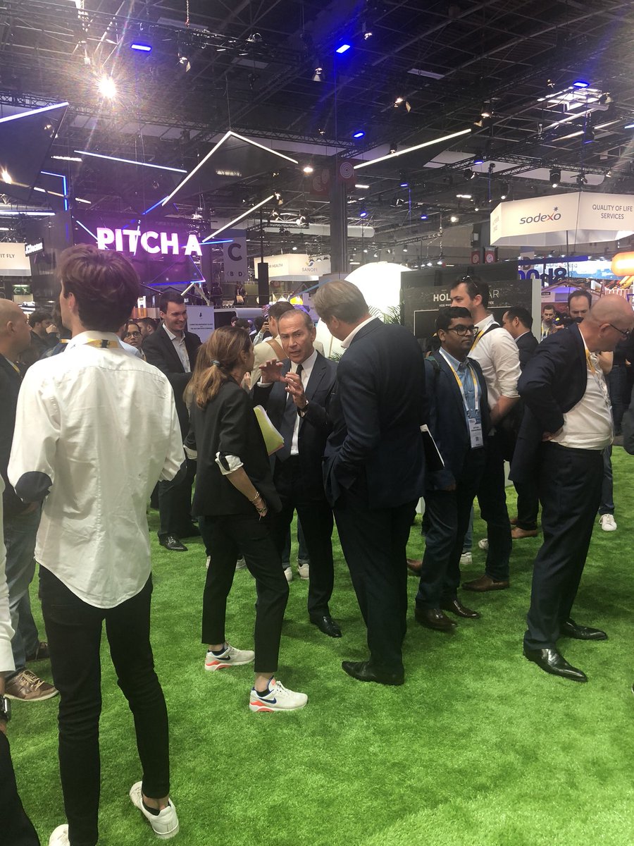 GroupeTF1's tweet photo. On vous attend sur le #MedialabTF1 ! Venez découvrir les derniers innovations! #MYTF1VR #Vivatech https://t.co/DnYM7efCmC
