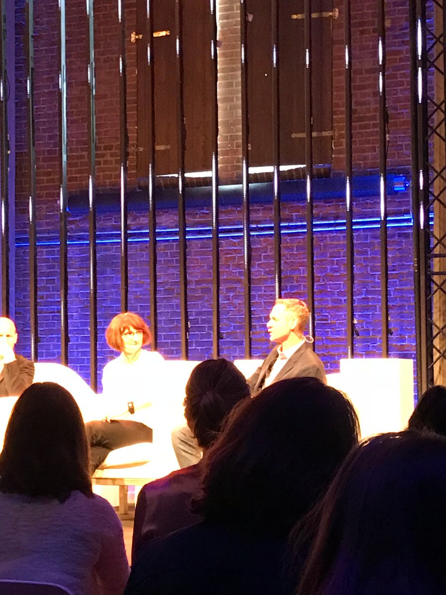 sassyTinATL's tweet photo. What's in it for large corporates in partnering with startups? @OracleSCA is a pay it forward model by engaging with startups and our enterprise customers to help them scale and grow quickly.  #TNW2018 https://t.co/CSus7WQgC7