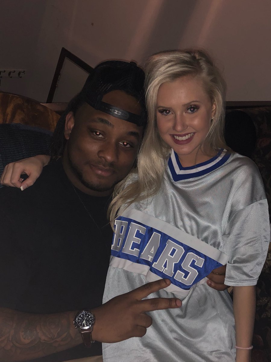 camwhaley_'s tweet photo. Happy birthday Barbie b @chloe_merry443 https://t.co/zTsHfCu9gr