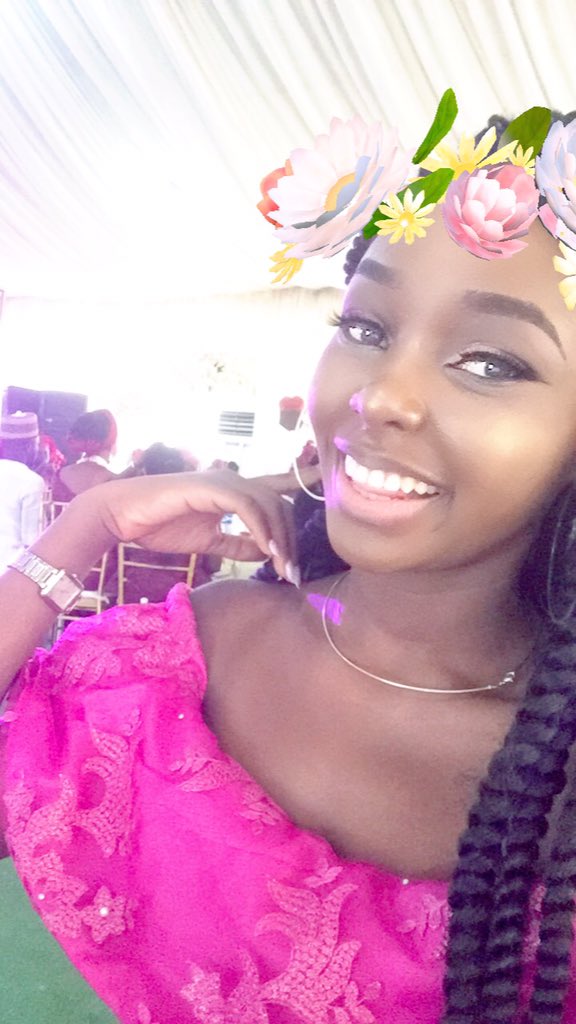 _luwatoyin's tweet photo. Let me drop this one here and run #FineYorubaTwitter #FinedeltaTwitter #bigForeheadTwitter๐
https://t.co/JfMh4b0eGJ