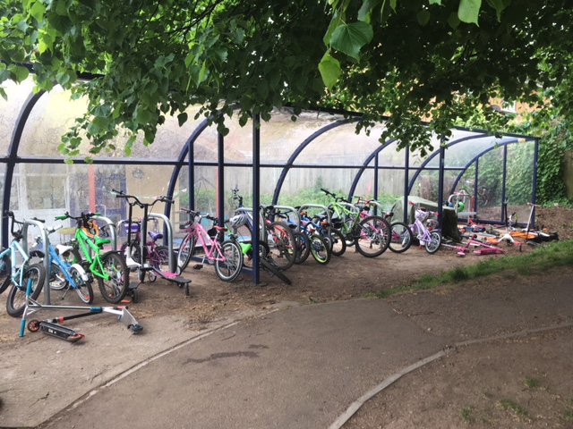 PEHolyTrinity's tweet photo. Our 'Cycle to Breakfast' was very popular this morning!  Large of numbers of children walked, cycled or scooted to school and enjoyed fresh fruit and fruit juice when they arrived.  Many thanks to @SustransSW for organising this #SustainableTravel #ActiveTrinity @holytrinitypri https://t.co/5TyZqHBYG6