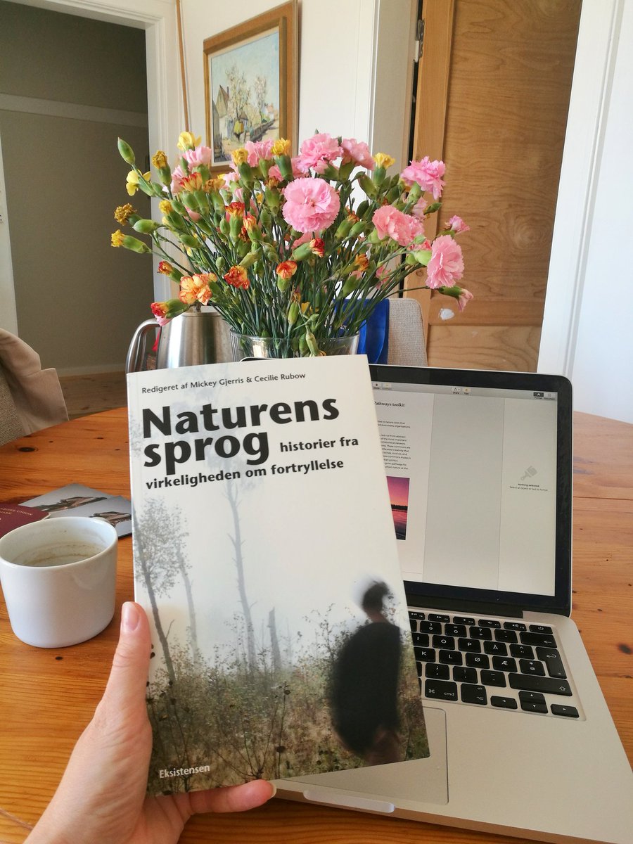 KajsaPaludan's tweet photo. I morgen udkommer bogen Naturens sprog, som jeg er medforfatter på sammen med inspirerende personer fra hele landet. Bogen handler om fortryllelsen ved naturen og oplevelserne deri
 🌿 🌏 #dkpol #dkmedier #dknatur
@MortenDDHansen @MickeyGjerris @JesperTheilgard m.fl. https://t.co/x2SErwFgGm