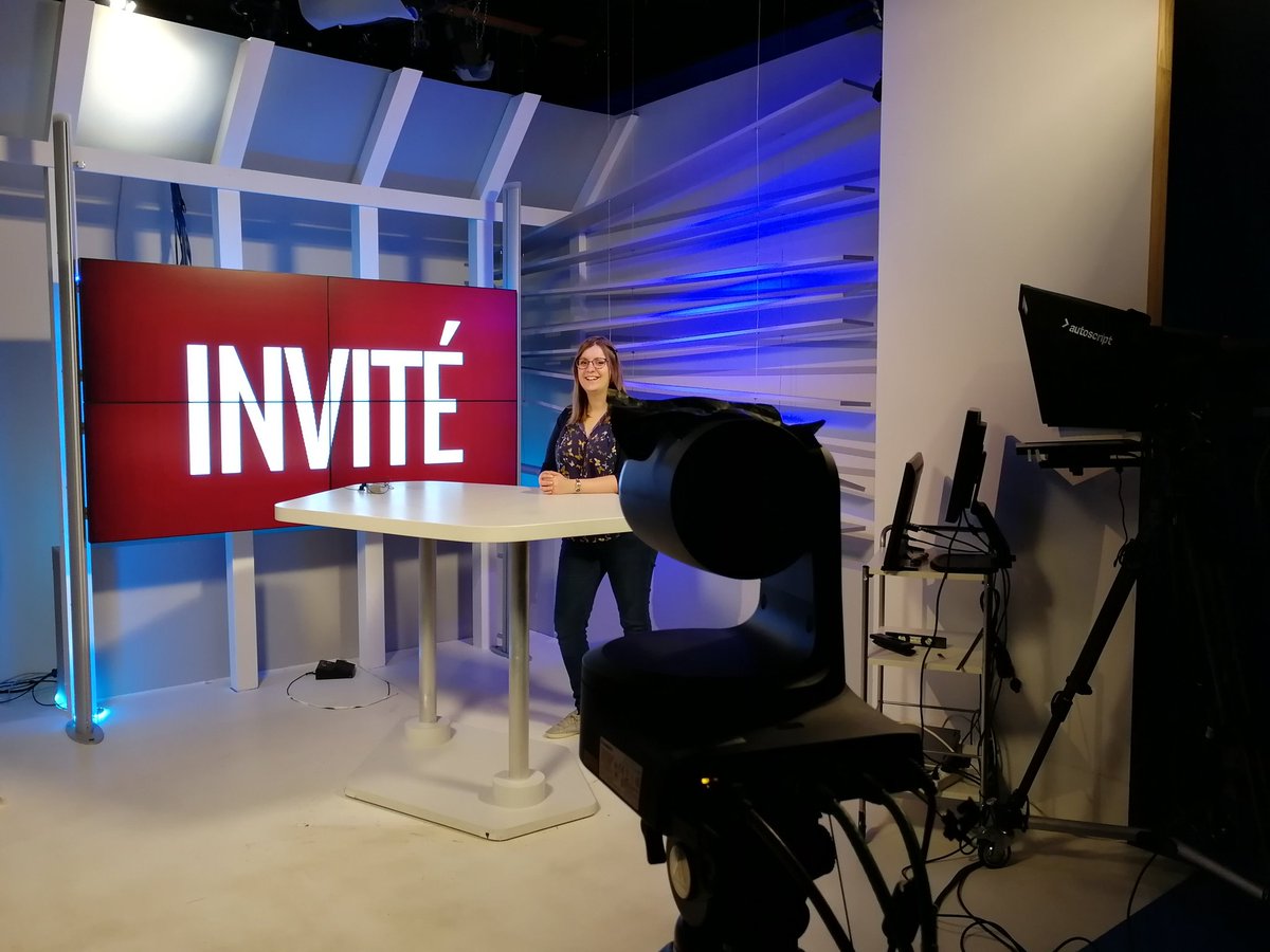 QuellePosition's tweet photo. Ce matin, nous étions chez @CanalZoom pour parler du projet #quelleposition❓ 🙌🎙️
🔜 Une séquence à découvrir très bientôt, restez connectés ! 📲 https://t.co/bOjkNVJ9Et