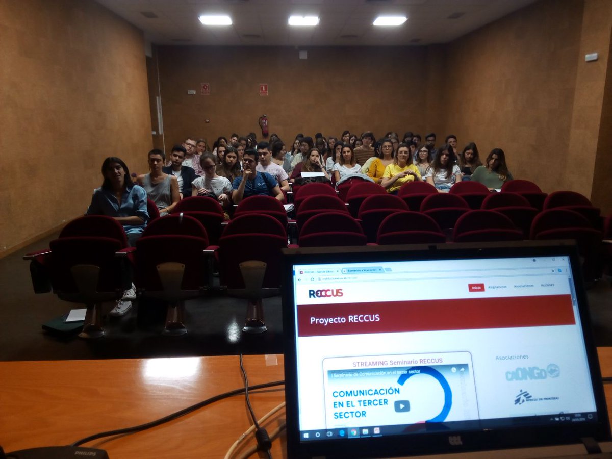 compoliticas's tweet photo. Comienza el I Seminario #RECCUS sobre "Comunicación en el Tercer Sector". En la #FCom de .@unisevilla con Taller sobre los #ODS impartido por Sonia Díaz de  @OxfamIntermon 
STREAMING: https://t.co/kAkGlJyIbW
MÁS INFO:  https://t.co/4Ujfj3NqDR https://t.co/72n6gEyFmb