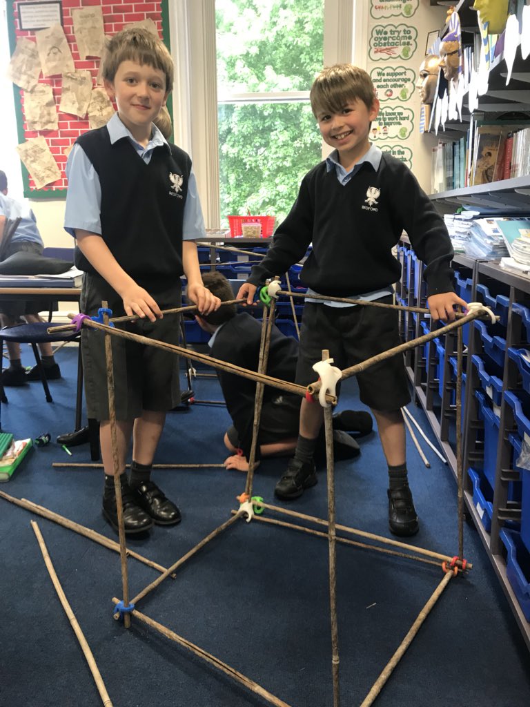 BPSYear3's tweet photo. Forest school in our Maths lesson #maths #shapes #forestschool #sticklets https://t.co/9mocFx8ziO