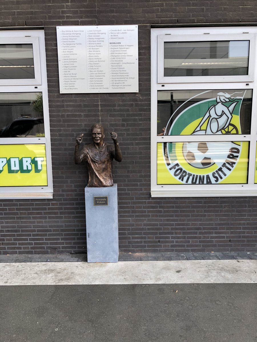 Thanks to ALL the people who helped us create the statue of #fernandoricksen ! As promised the sign for the people with a special sponsorpackage! ! @KHofland679 @DIEUW8 @MarkvanBommel6 @jnuchelmans @jloos87 @FortunaLADS @isitangun @FortunaSittard @vrouwefortuna @FortunaRSS