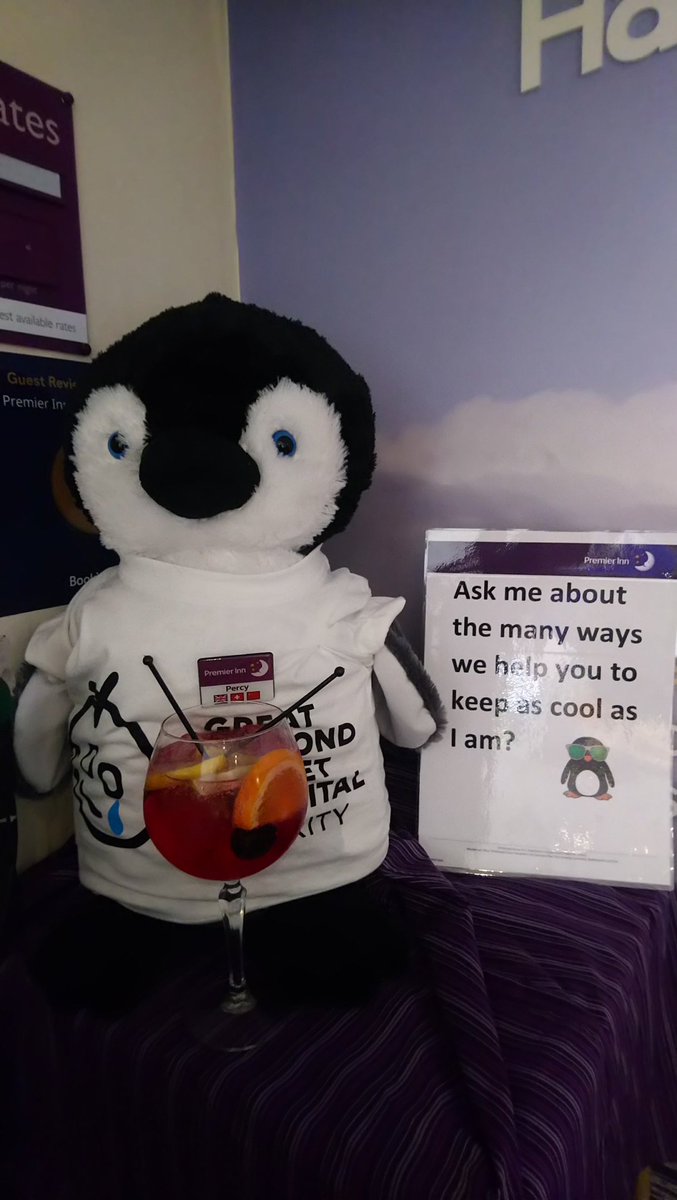 Guests can't be wrong-great service score and two black belts for Rachel and Shaun and two more so close. Some great Bank Holiday activities planned to get them over the line. #teameffort