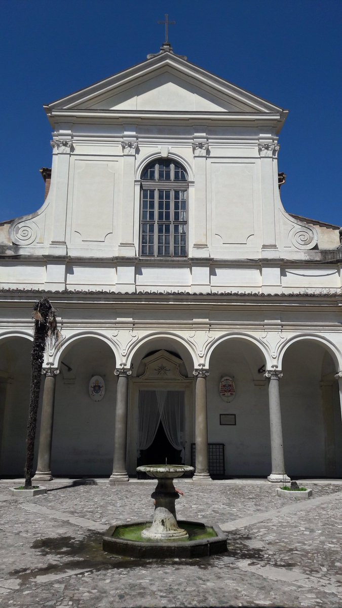 JoanneCappa's tweet image. Basilica of San Clemente looking resplendent in the Rome sunshine this morning for the celebration of Saints Cirillo and Metodio, patron saints of Europe. @UKinHolySee