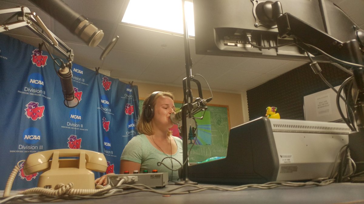 SwantheAir's tweet photo. Just finished the last show of the year with @KSLCFM working with the radio this year has been such a rewarding experience. The other DJ's at this station have been so great to work with and I'm so excited to continue to work with KSLC next spring https://t.co/k2Ioe4JLG4