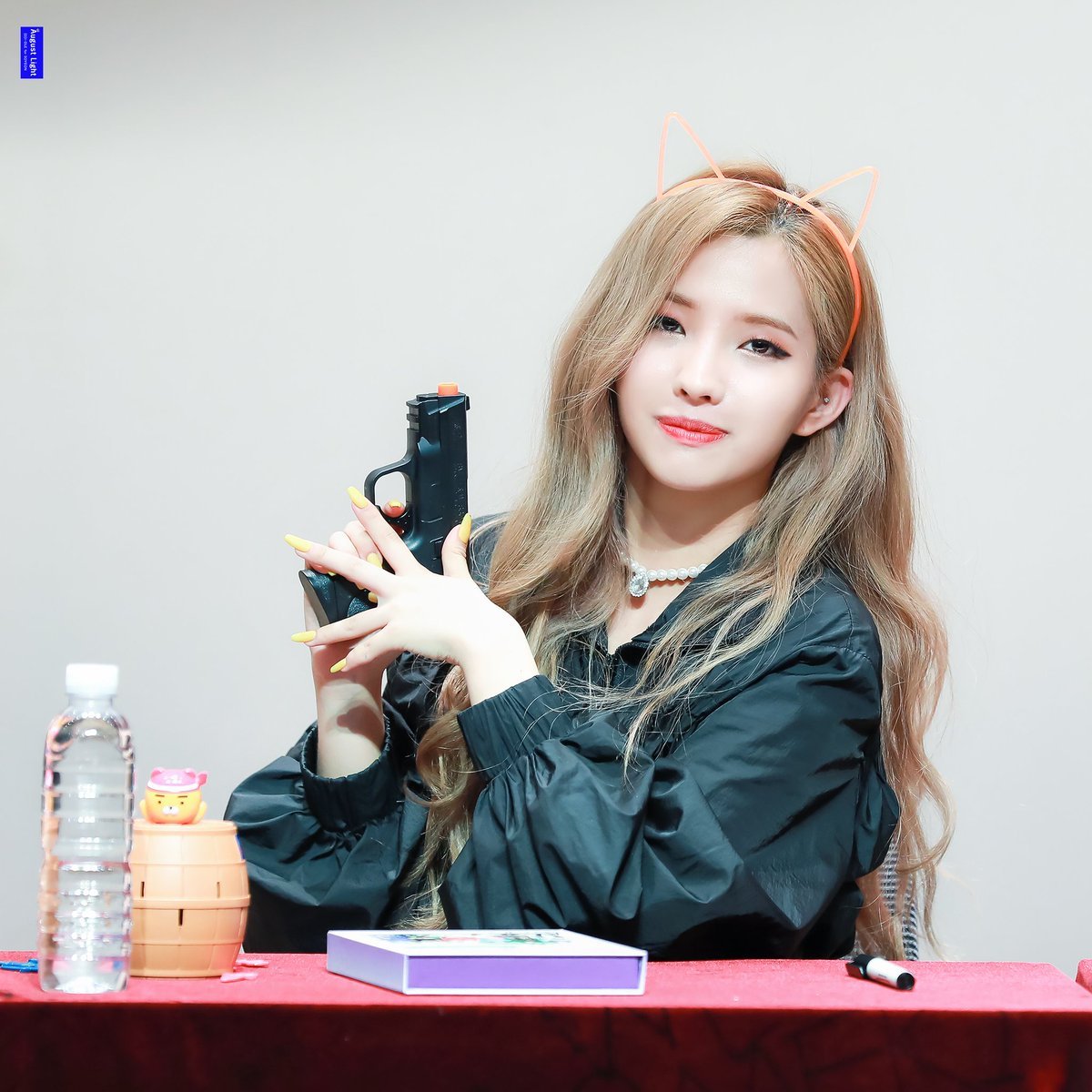 fksoyeon's tweet photo. ♡. https://t.co/uneilvt4Ek