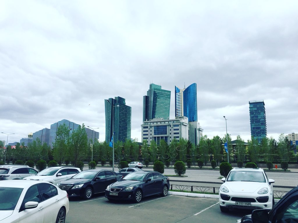 LeFashionPost's tweet photo. A fashion lunch at #ganbeirestaurant @ganbeiresto a question of #fusionfood... Astana City is amazing  ! #fashionpack #KFWASTANA #kfwastana2018 #kfwa @WilliamArlotti @LeFashionPost @AgenceHouseOff @Kazakhstan #culture #lifestyle #fashion https://t.co/zRYLI2rX5m