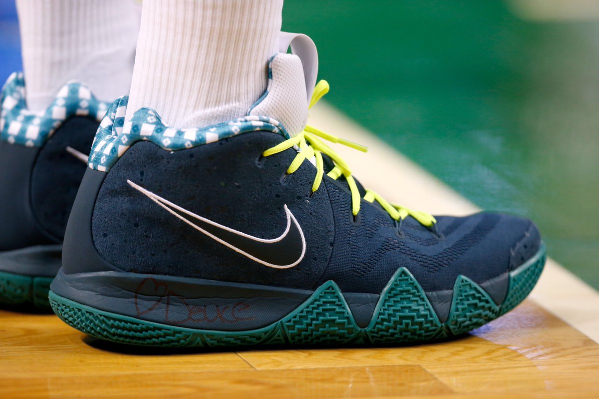 kyrie 4 lobster green