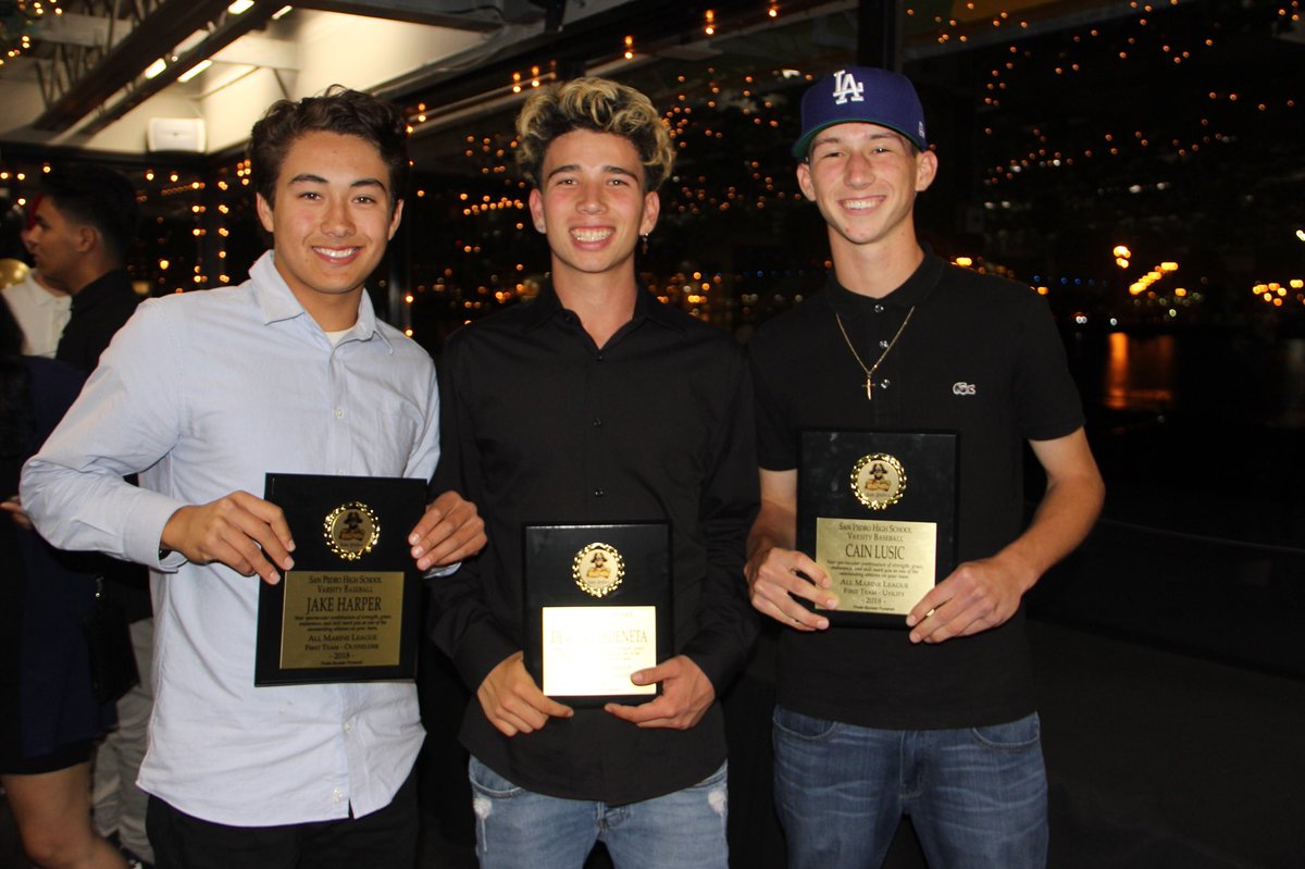 harper_jake8's tweet image. freshman year ✔️Did this one for the one above 🙏🏾 Shoutout to my boys 🤘🏽 #RipGma #SPBB