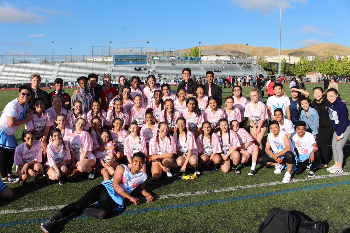 dvhsclassof2019's tweet photo. We still cute tho ๐๐คฉ #0peat https://t.co/3bHYeJ78tp