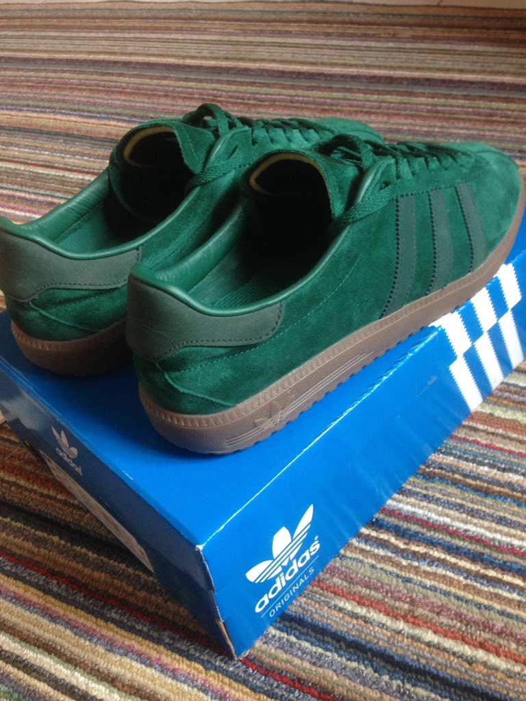 wildansandhi's tweet photo. FOR SALE!!! Adidas Bermuda - Green | BNIB | Size UK 10 - 44 2/3 | Rp 1,450,000 (Nego Tipis) | Lokasi di Bandung , tanpa nego Gratis Ongkir keseluruh daerah Indonesia | chat WA u/ yang minat : 085223394998. Thnks

@FS_80cs @KangTigaStripes  @AtengShop @muffindonesia https://t.co/2Irnxj8QVy