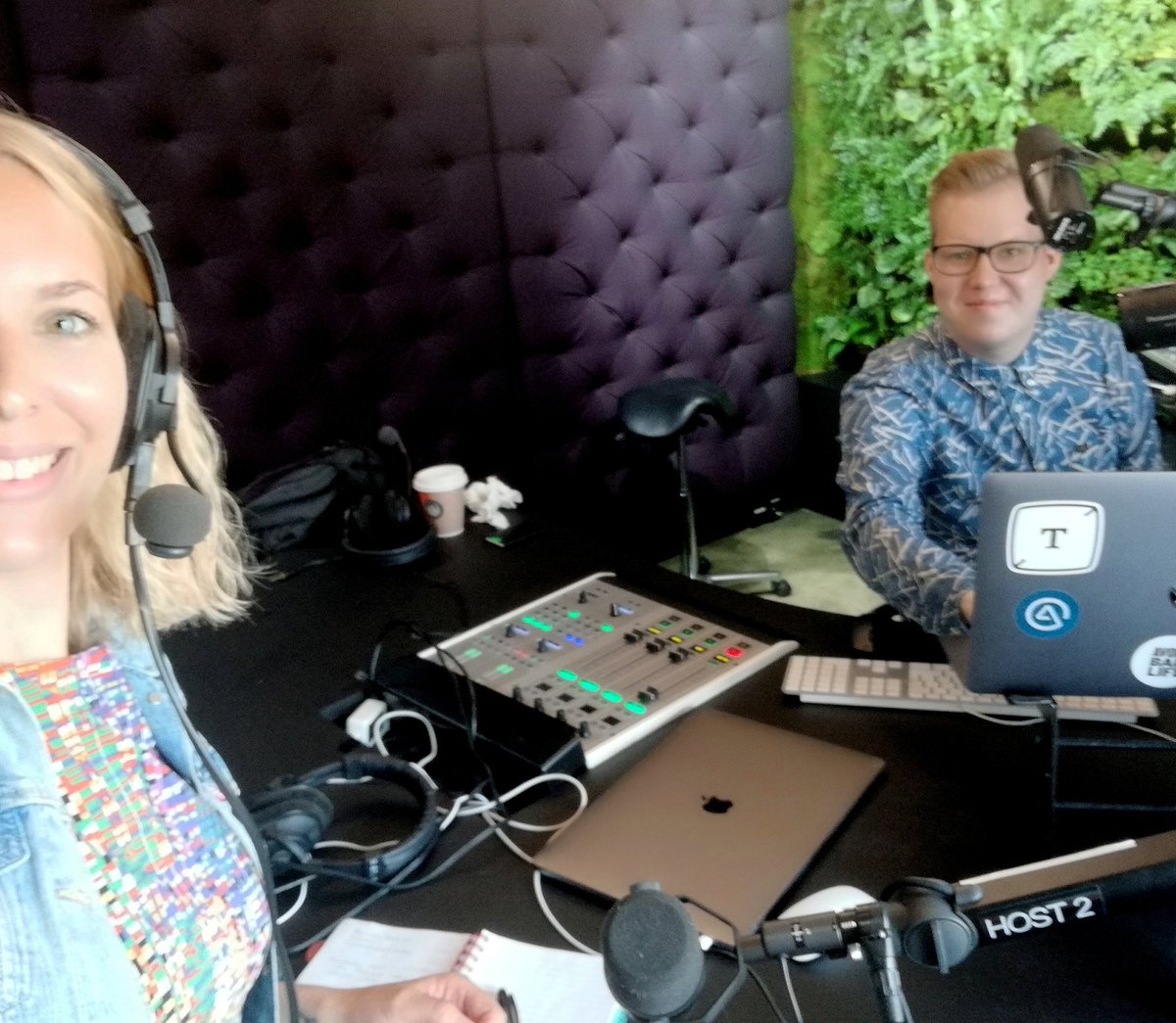 Exciting day having my debut on live radio! 😎 Thank you <a href="/oahon/">oplanAhon</a> <a href="/radiohelsinki/">Radio Helsinki</a> for the invitation! See you all next week at Upgraded Life Festival! #ULFFI🎙️ Listen: radiohelsinki.fi/podcastit/mita…

#health #startups #healthpromotion #healthtech #nordicmade
