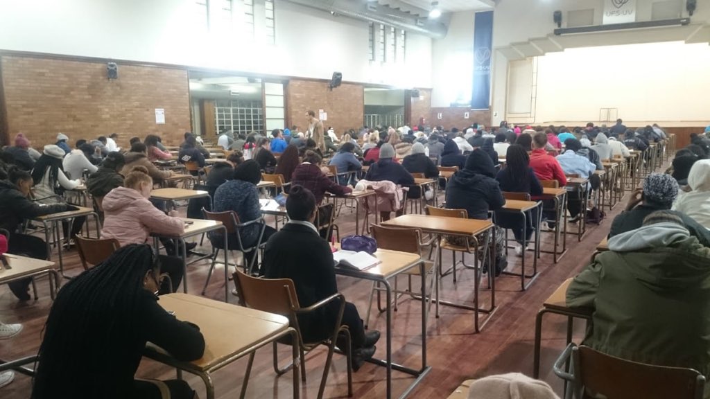 Duncan_Ninham's tweet photo. We had bible study session this morning with the students. Learning them how to read the bible and to get a love for the word. 184 students in attendance + 8 salvations. Thank you Ps. @AtBoshoff https://t.co/HysvGlIE2o