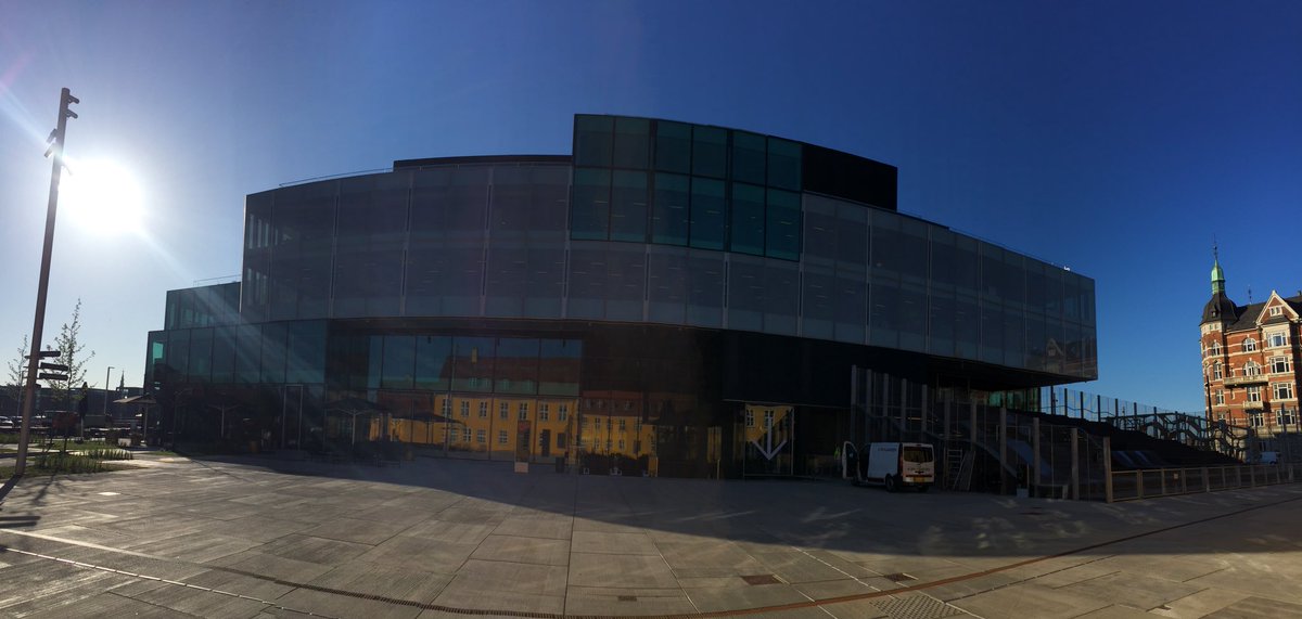 TineRubeck's tweet image. Solen skinner og vi er snart klar til at tage imod +230 gæster til lanceringen af #klima100 i BLOX