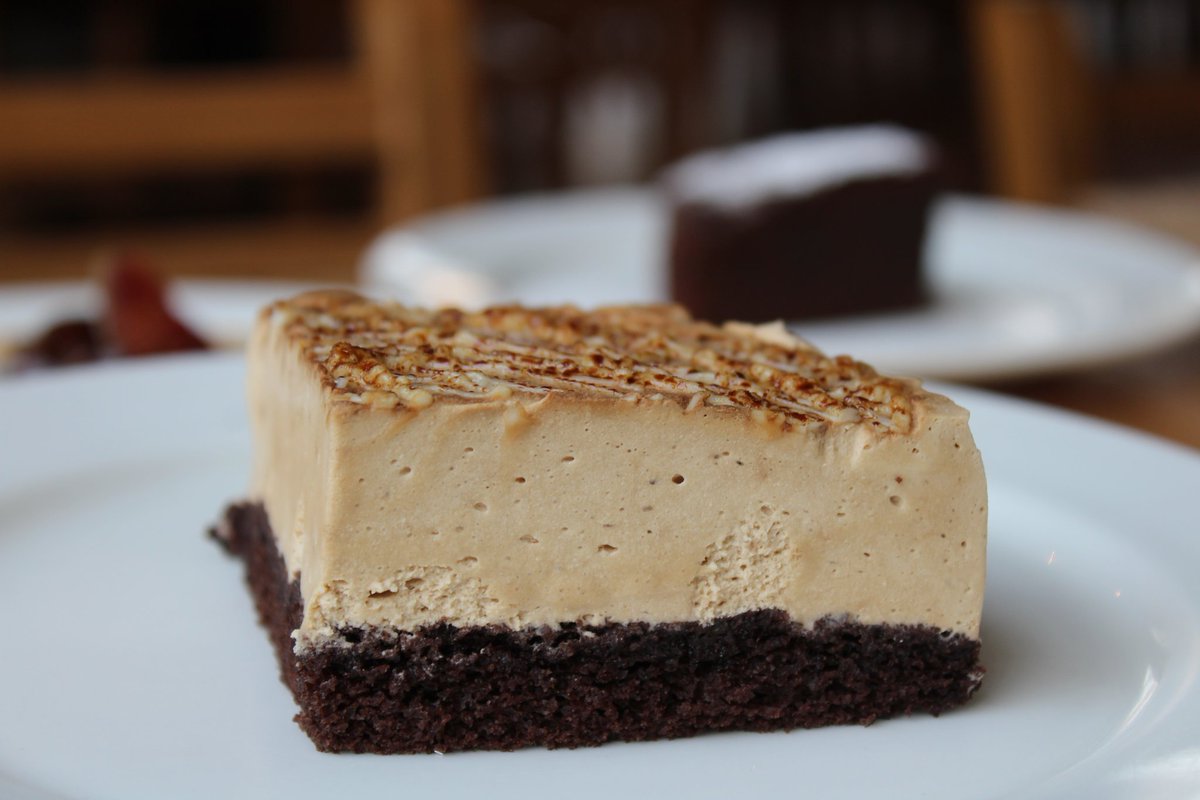 Sweeten your day. #dessert #chocolate #cake #coffee #coffee