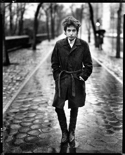 Happy Birthday mr. Zimmerman!

Bob Dylan

Sweetheart like you

 