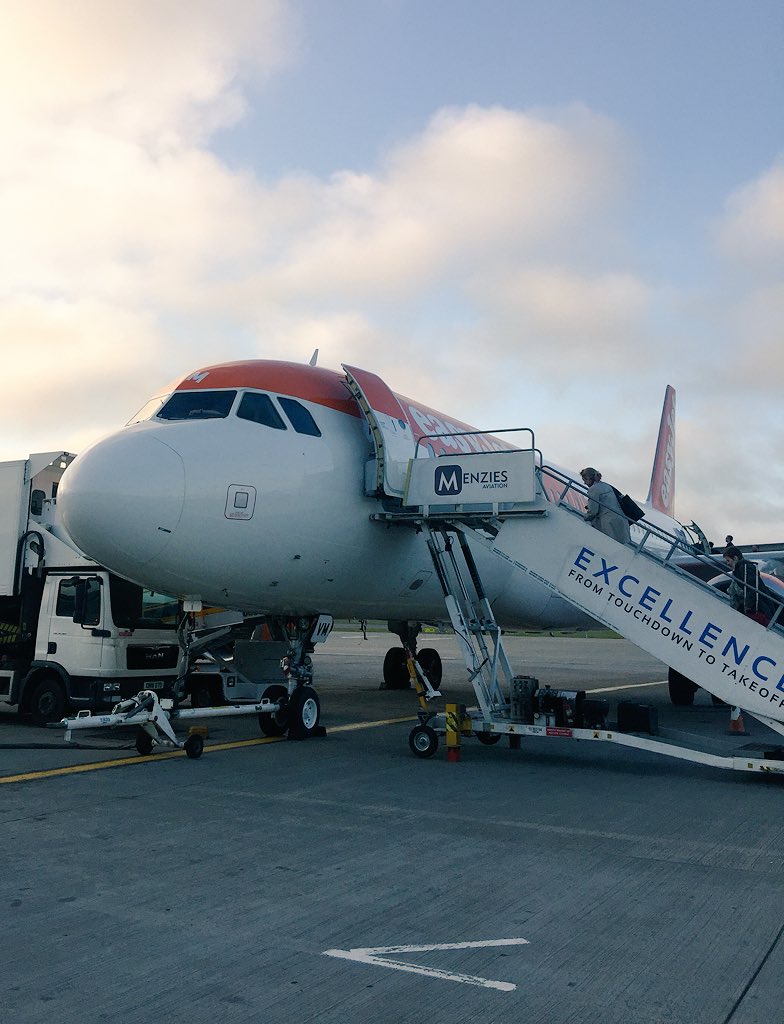 CollisionTC's tweet image. Early start for our Creaitve Director @ClaraBloomfield this morning!

On a way to a important meeting about our New project!! 

You’ll have to wait a few days to find out where we are going &amp;amp; what we’re up too...but it’ll be worth it!

#WhereInTheWorld