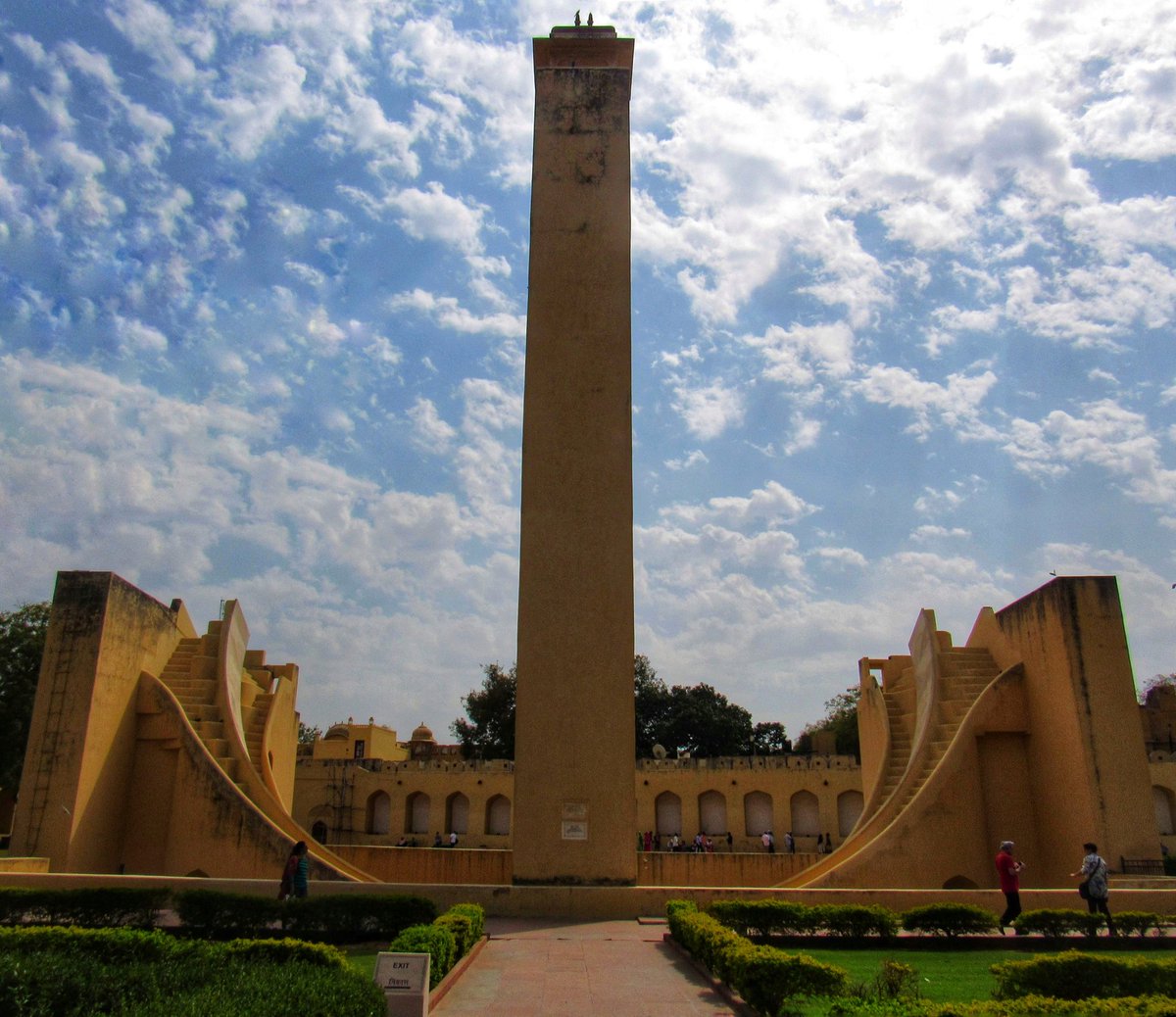 CzTravellers's tweet photo. https://t.co/OU3lNGMCwI
.
The #Jaipur #Observatory in #Rajasthan, Completed in 1738 and featuring the world's largest #sun #dial, this #astronomical #site in Jaipur, a city in #India was declared a #UNESCO #World #Heritage #Site in 2010. https://t.co/Dv3O9zpqqx