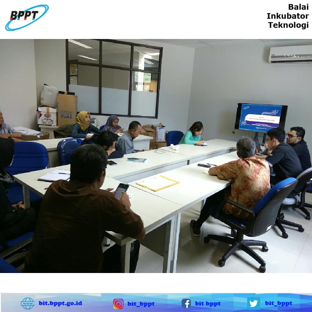 bit_bppt's tweet image. Balai Inkubator Teknologi melakukan pembahasan draft media promosi BIT terbaru, guna menunjang kegiatan BIT kedepannya.

Media promosi harus selalu mengikuti perkembangan jaman.

@BPPT_RI
#bit_bppt 
#inkubatorteknologi 
#technologyincubator 
#bppt 
#media 
#promosi