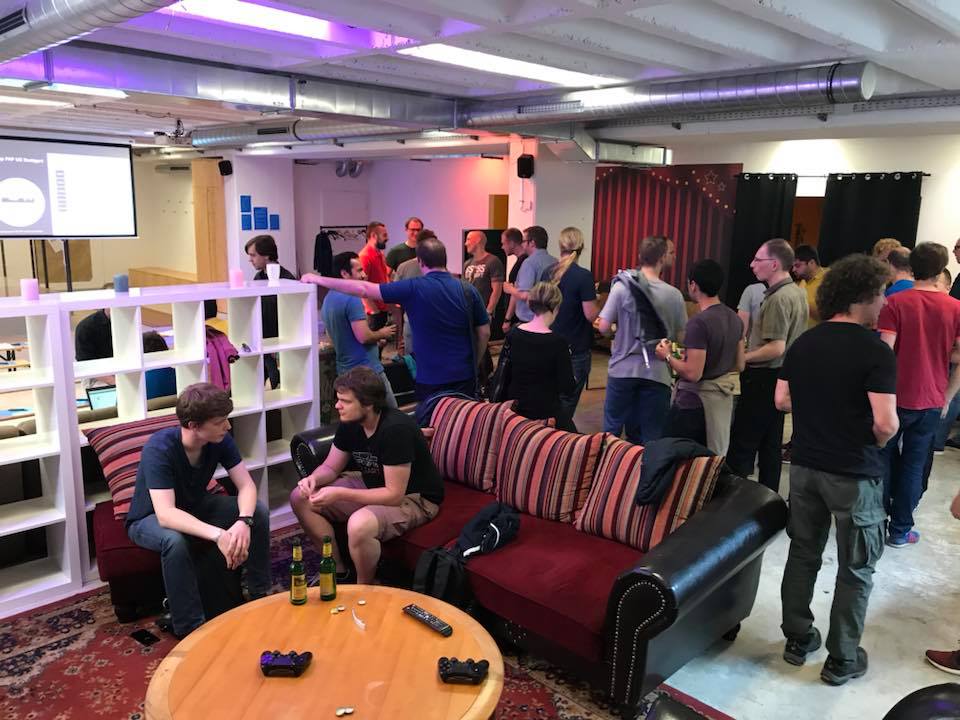 NETFORMIC's tweet image. Gestern war die PHP User Group Stuttgart bei uns! Spannende Vorträge und toller Austausch zwischen den Usern. Ein großer Dank an die Orga - intern wie auch extern! #phpug #phpugs #stuttgart