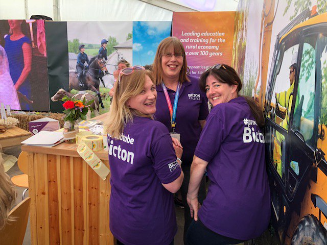 pvm_supplies's tweet photo. What a wonderful, sunny few days at the @DevonCountyShow last week! Here are a few staff &amp; students from @BictonCollege showing off the #ProudtobeBicton shirts we supplied them with. #devon https://t.co/pgj0Uae1td