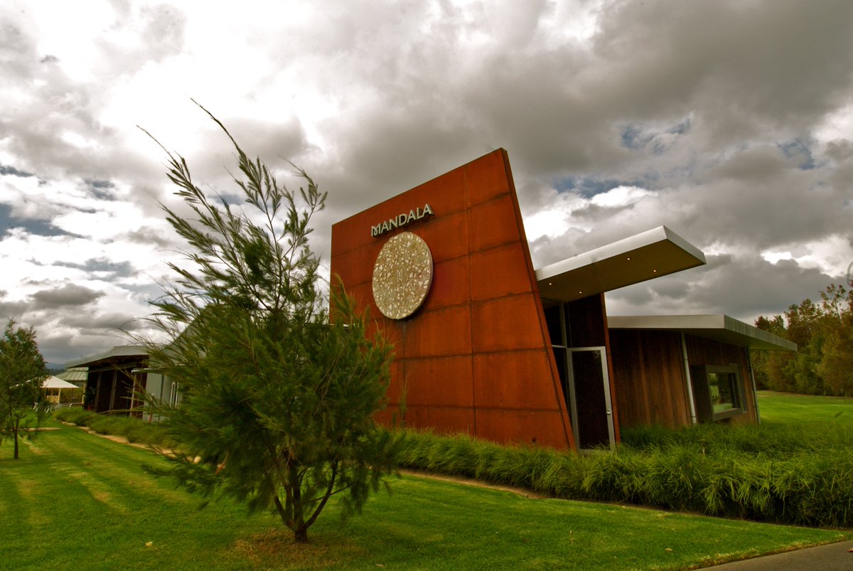 MandalaWines's tweet photo. Cloud, rain or hail, the grand Mandala sign always shines, &amp; it only gets better when the doors open to the warmest smell of spicy red wines &amp; fresh pizza dough cooking... bliss 😌 ✨ Come and enjoy the simple pleasures with us this Winter🍷🍕#yarravalley #wine #pizza #pleasures https://t.co/DWKc3UKuAX