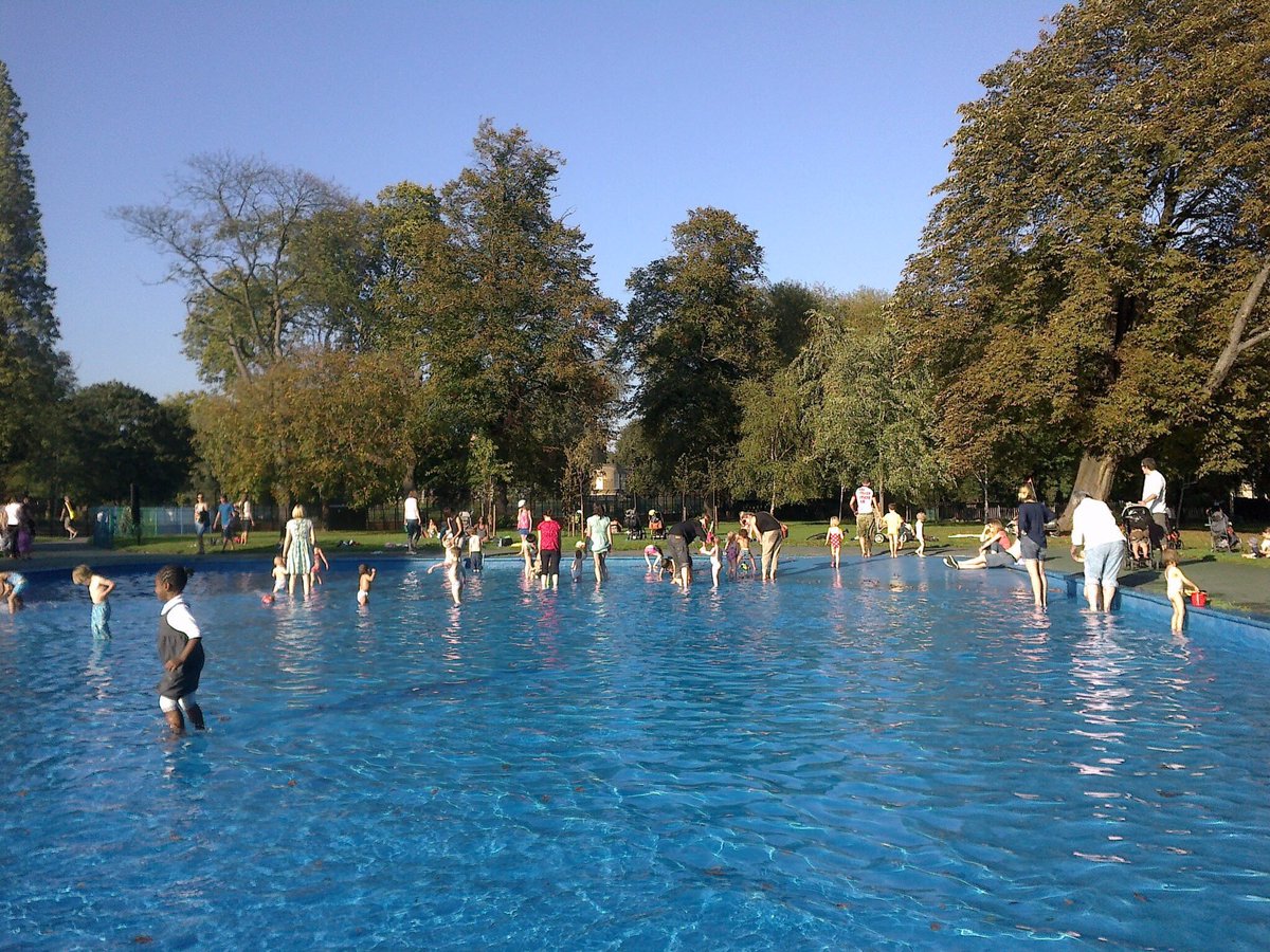 Clissoldpeople's tweet image. Paddling pool due to open on Saturday 26th May