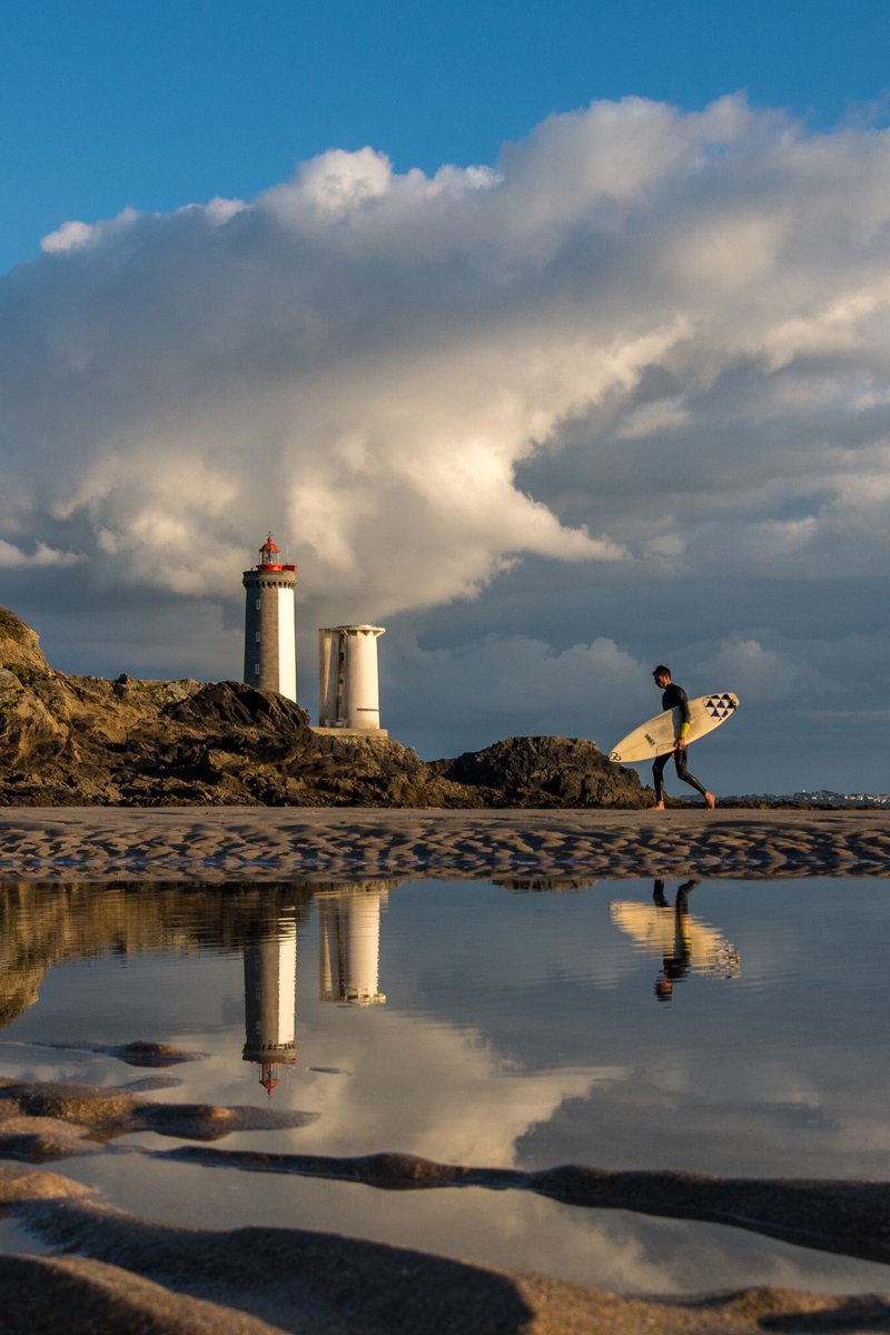 BreizhWeCan's tweet image. Twello en [PHOTO] 💙 RT @Caso29Yann Fin de journée pour nos amis #surfeurs, plage du petit minou