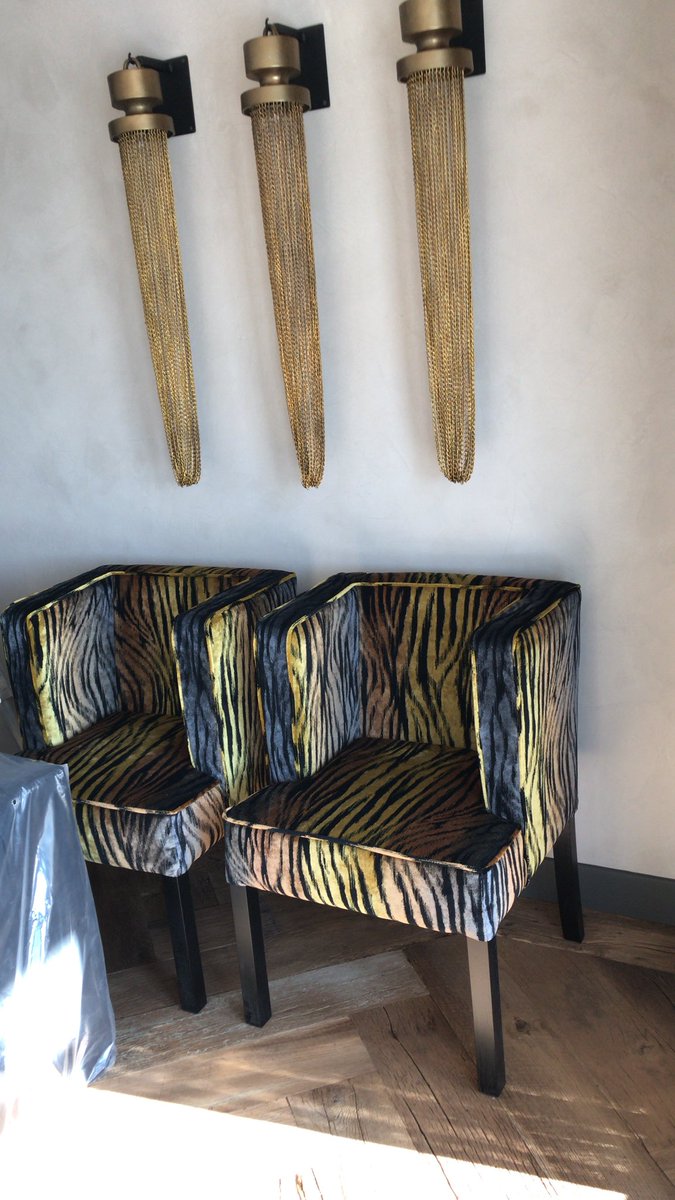 Verliefd op de fauteuiltjes van <a href="/KeijserenCo/">Keijser&Co</a> #Marrakech <a href="/pure_original/">Pure & Original</a>  #interieurontwerp #kunstenaars #kalkverf 
#WatHebIkTochEenMooijVak