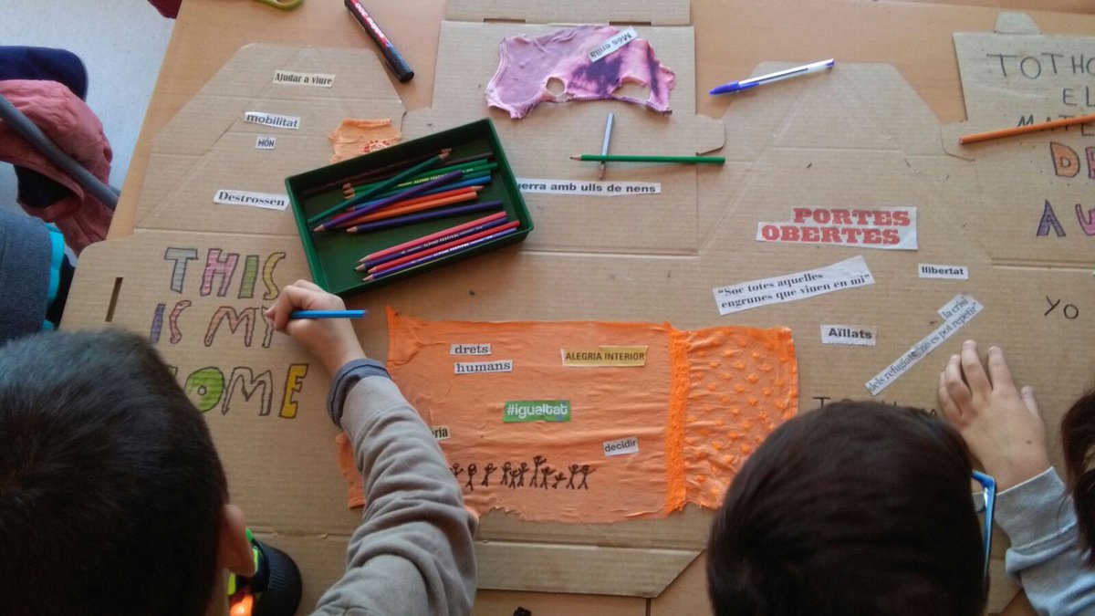 marinvizate's tweet photo. Ja hem començat els #tallers "Els #DretsHumans, la nostra llar Universal" a les escoles de @granollers Sessions de #reflexió i creació #artística que derivaran en una acció col·lectiva el dia 1 de juny a @CanJonch #80aniv #educacioenvalors https://t.co/a1aPxMA3Yl