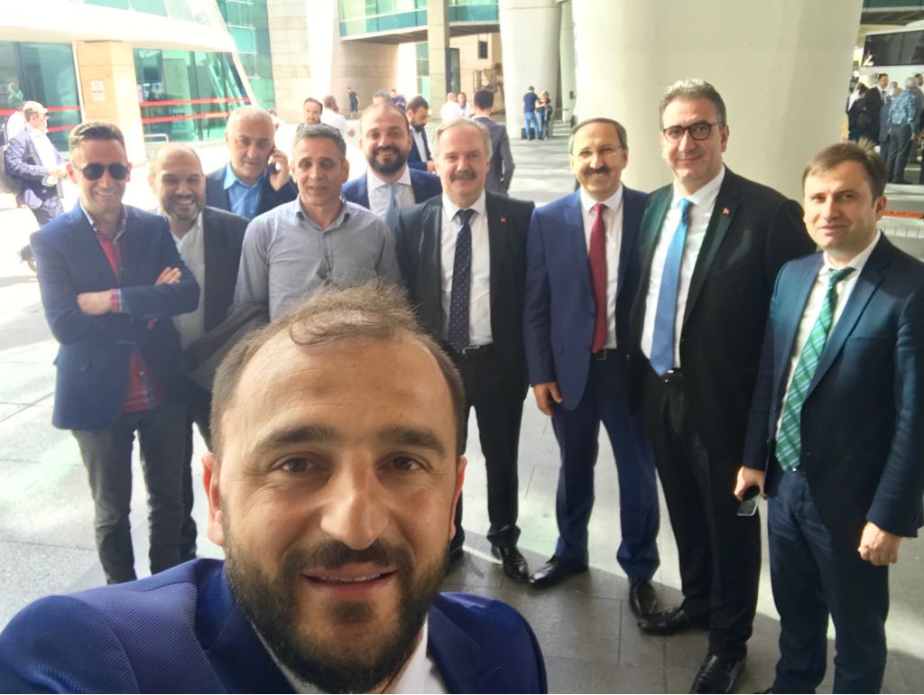 oylumluali's tweet photo. @selcukcebi61 #hedef6 @corasalih @suleymansoylu @adnangunnar @muhammetbalta61 @baharayvazoglu @ats661 @rahmiustun61 @OrhanTuncer0061 @tcbestepe  Sürmene Ankara'da #güçlütürkiyegüçlüekonomi  #Milletvekili https://t.co/eedIoKs4lm
