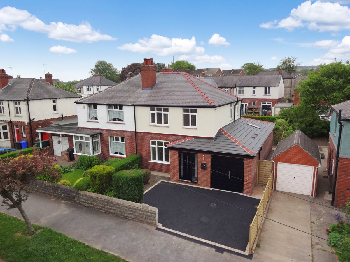 AndersonsRSL's tweet photo. It's here! We gave you a sneak peek of this beautiful property last week and it's finally here to view! Three bed semi detached in S11, newly refurbished to a very high standard!
#BentsGreen #sheffield #groundfloorextension #kitchengoals #neffoven #fourpiecefamilybathroom https://t.co/oC8cctkPp3