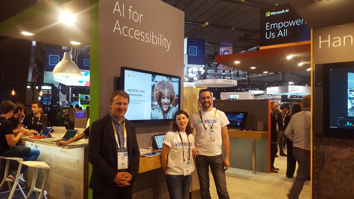 helpicto's tweet photo. La team @EQUADEX est en place sur le stand @microsoftfrance pour vous présenter notre application #helpicto, qui permet aux personnes non verbales de communiquer. #aiforaccessibility #VivaTech2018 https://t.co/TzGdMAQQxe