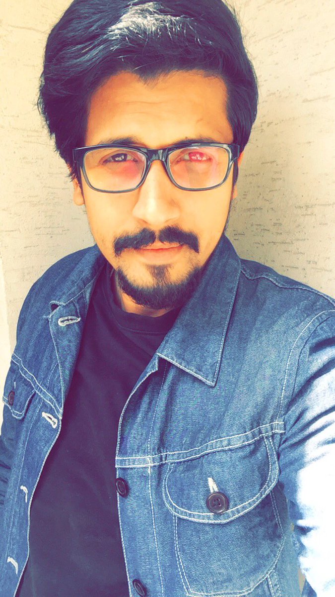 iamsaalmaan's tweet photo. #FineBrownMen ?? NAAA
#DifferentOutfits #FourShades https://t.co/edMXQnCK4B