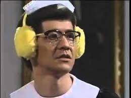 紅野ハチ Su Twitter あとは笑う犬のアヤカと小須田部長を見るようにしてる あとはなんだろ パタヤビーチとか