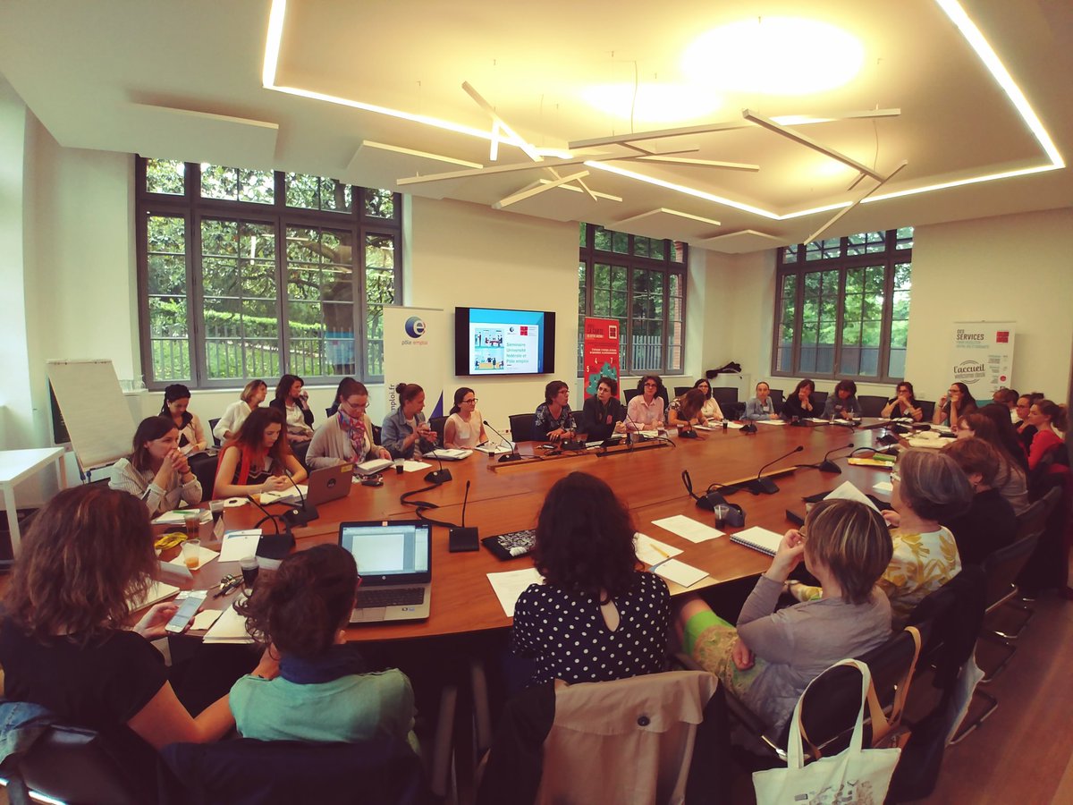 VanessaB_CNRS's tweet photo. Matinale de découverte entre l'@Univ_Toulouse et @Poleemploi_oc 📝📊👭
Un partenariat prometteur 👍
#poleemploi #UFTMIP #DFVE #partenariat https://t.co/iyUmsd55Bu