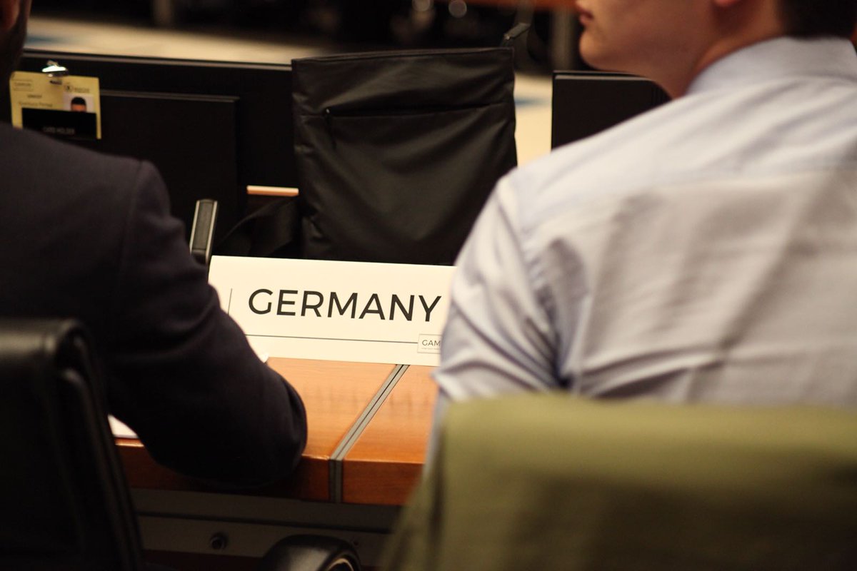 2018_gamun's tweet photo. Buongiorno!
Ecco i nostri delegati dell'UNICEF pronti per il loro intervento🇩🇪🌍
#GAMUN #GERMANY #GlobalAction #DiplomacyEducation #STEP5 #UNICEF
@globalactionita @Ambtedesco  @GermaniaItalia https://t.co/EJheQYreX8