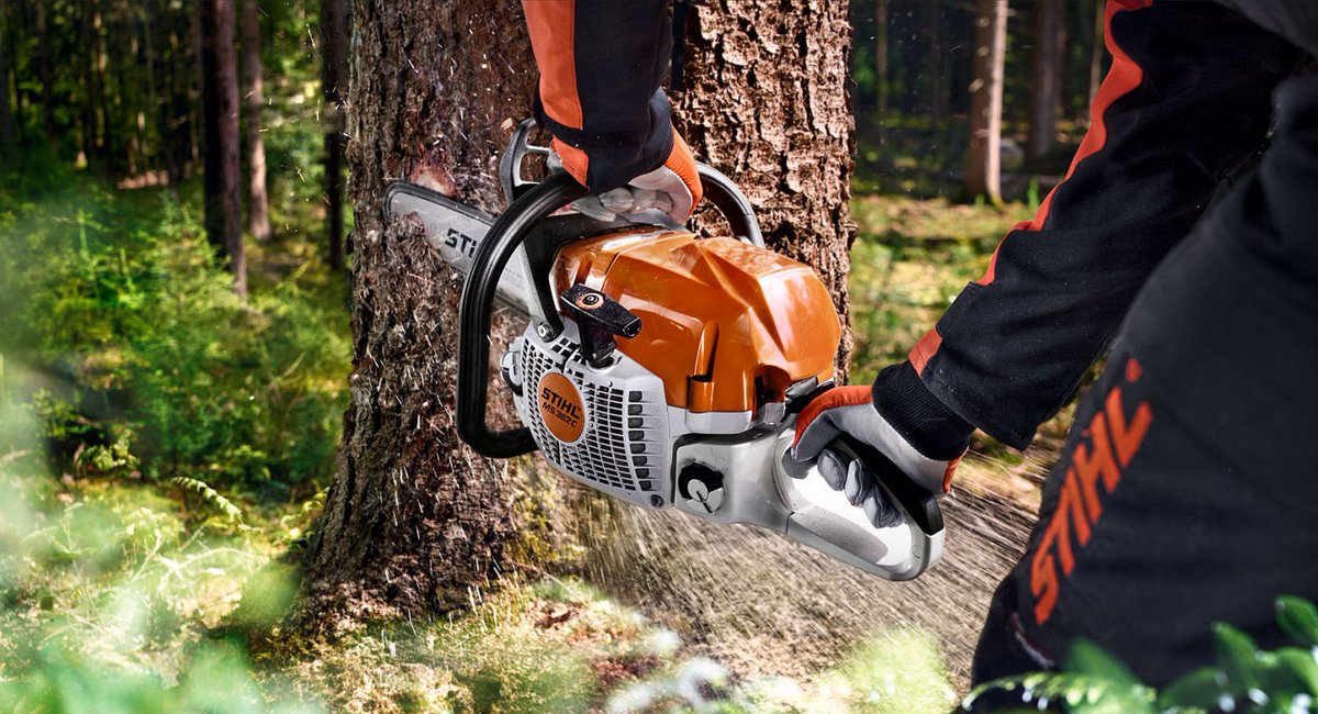 budprocat's tweet photo. Бензиновая цепная #пила #STIHL MS 230 - для распиливании ��бычных дров, строительного материала и сруба деревянных домов, а также незаменима при валке леса и даже уходе за деревьями.

 🌟 #Аренда от 315 грн/день! 🌟
➡️ https://t.co/hUBdVXxgen

#бензопила #напрокат #Будпрокат https://t.co/mMwumRBaSZ